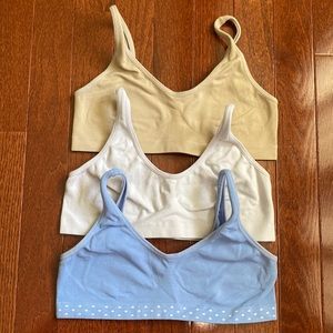 3-pack of Hanes Seamless Comfort Bras
